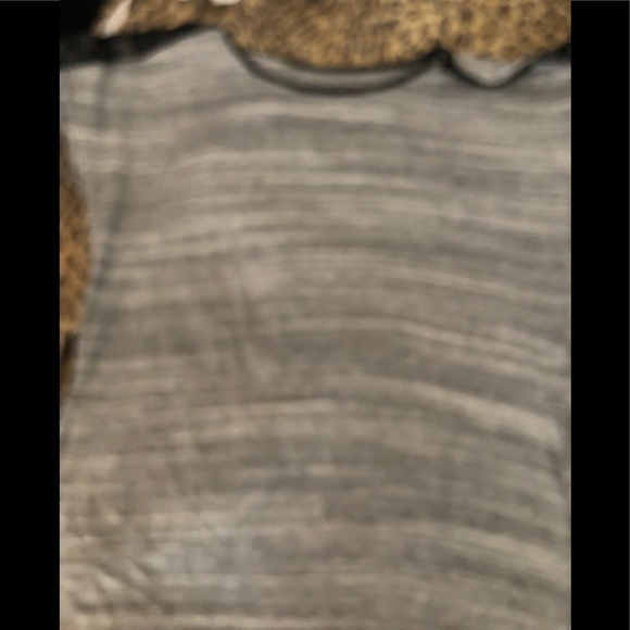 APT. 9 size medium heathered gray top lace insert at shoulder - Picture 6 of 9